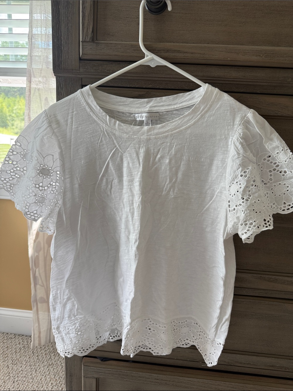 Design History White Eyelet Sleeve Short Sleeve Top